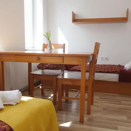 روجومبيروك Apartmany Alzuz المظهر الخارجي الصورة