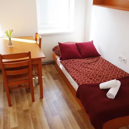 روجومبيروك Apartmany Alzuz المظهر الخارجي الصورة