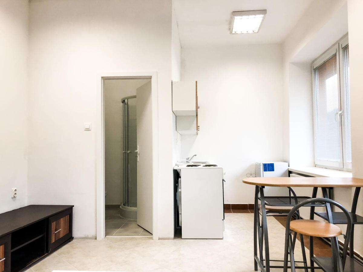 روجومبيروك Apartmany Alzuz المظهر الخارجي الصورة