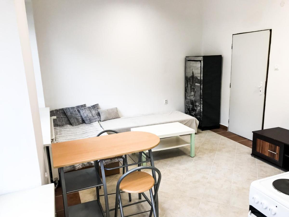 روجومبيروك Apartmany Alzuz المظهر الخارجي الصورة